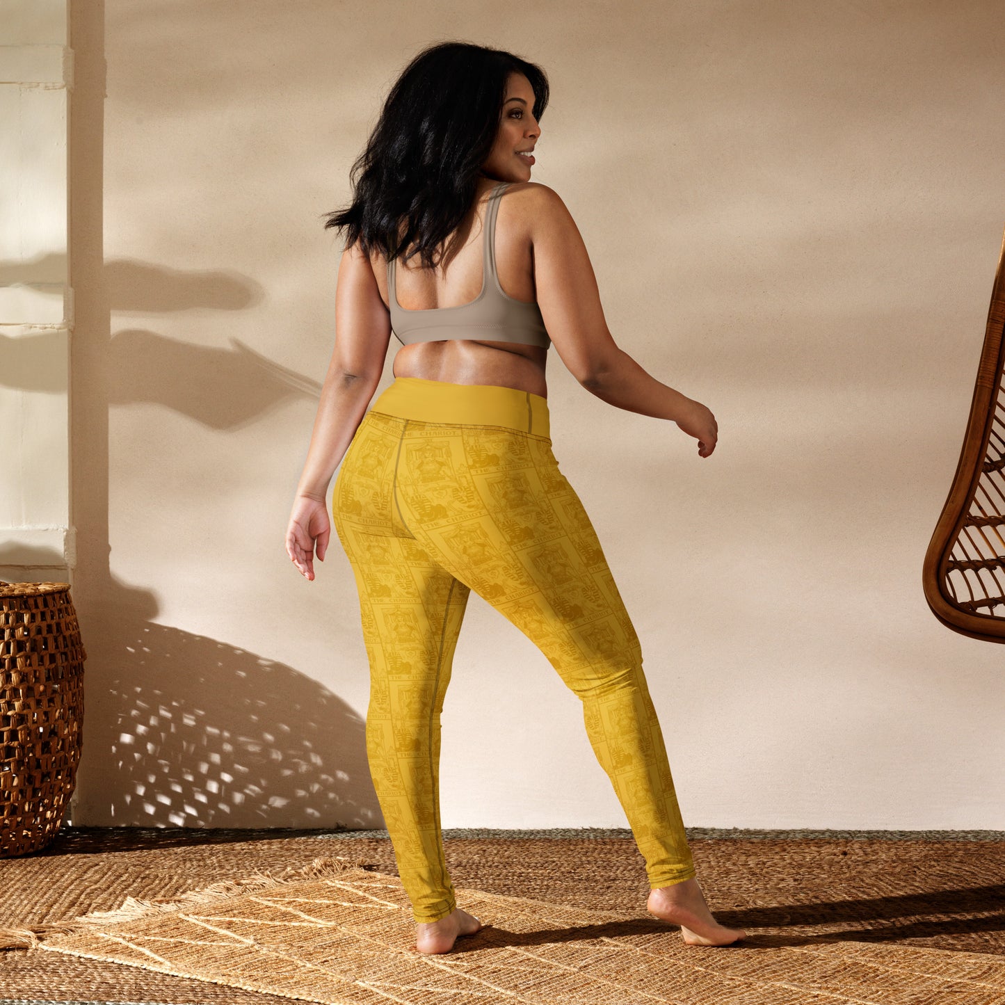 The Chariot Tarot Card Yoga Leggings