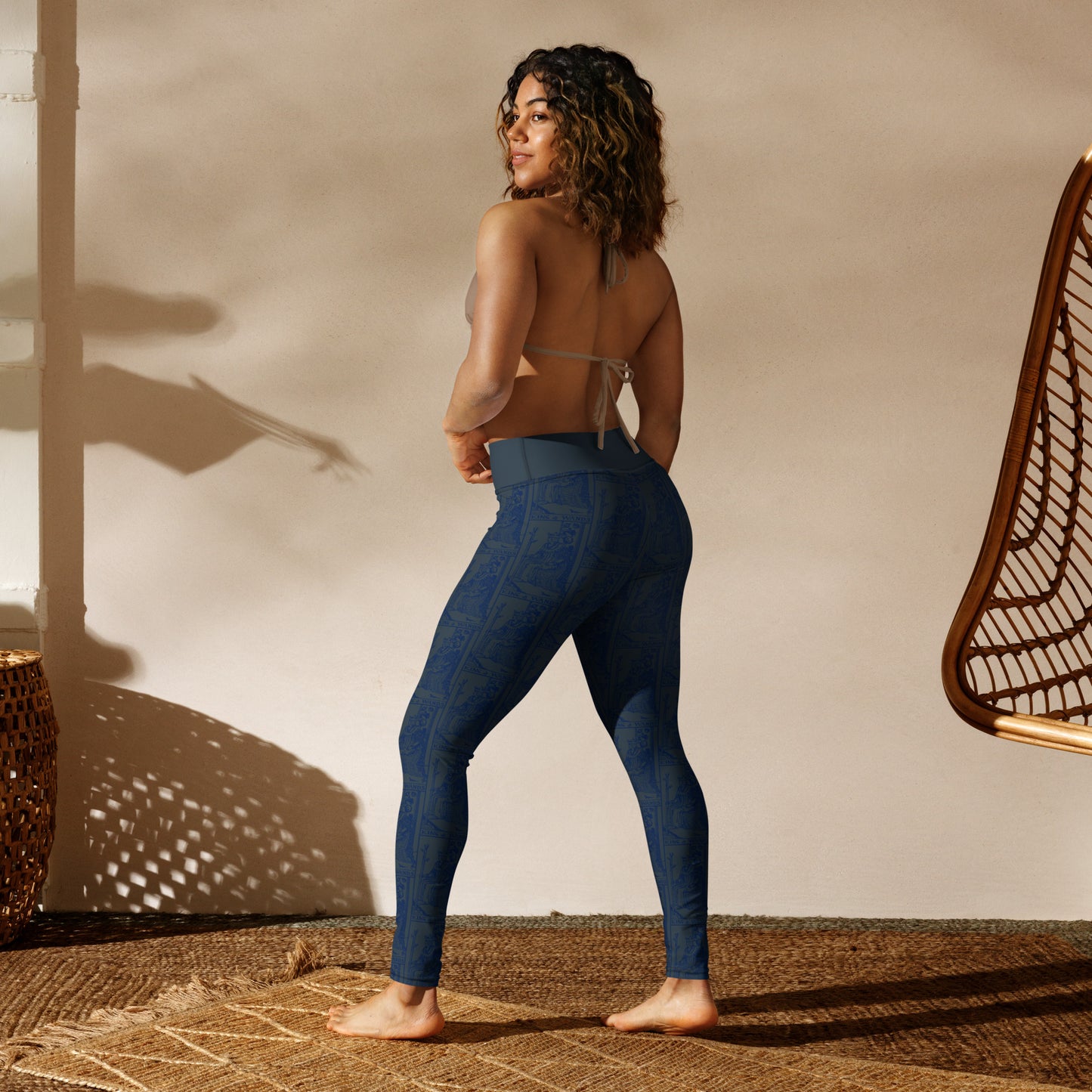 King of Wands Tarot Card Yoga Leggings