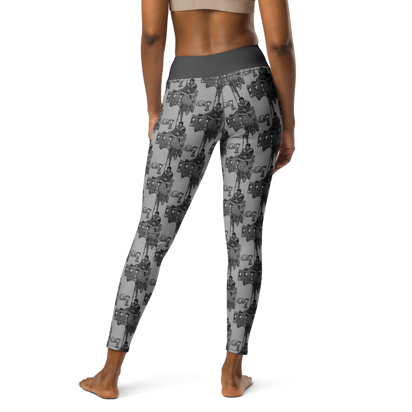 Four of Cups Tarot Card Yoga Leggings
