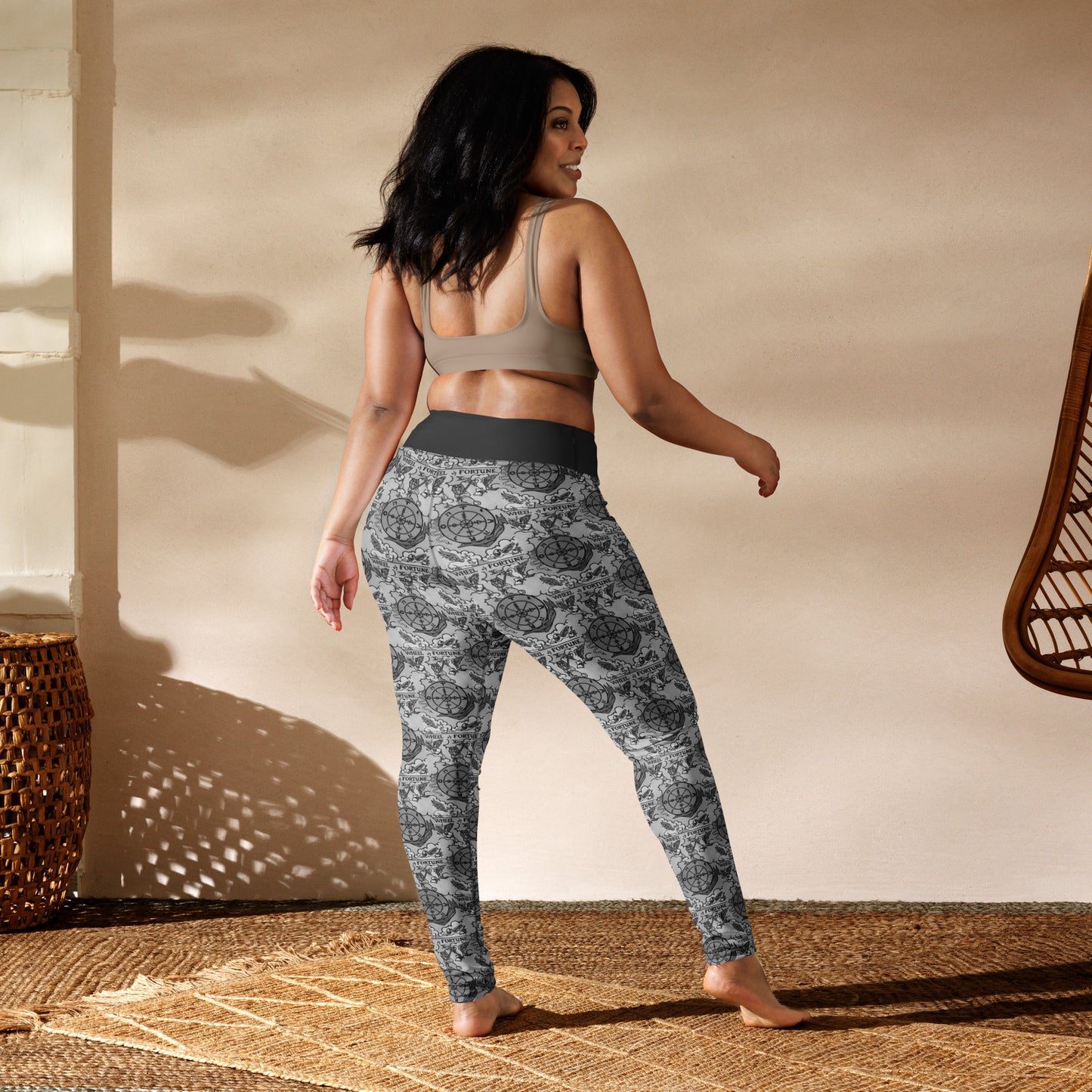 The Wheel of Fortune Card Yoga Leggings