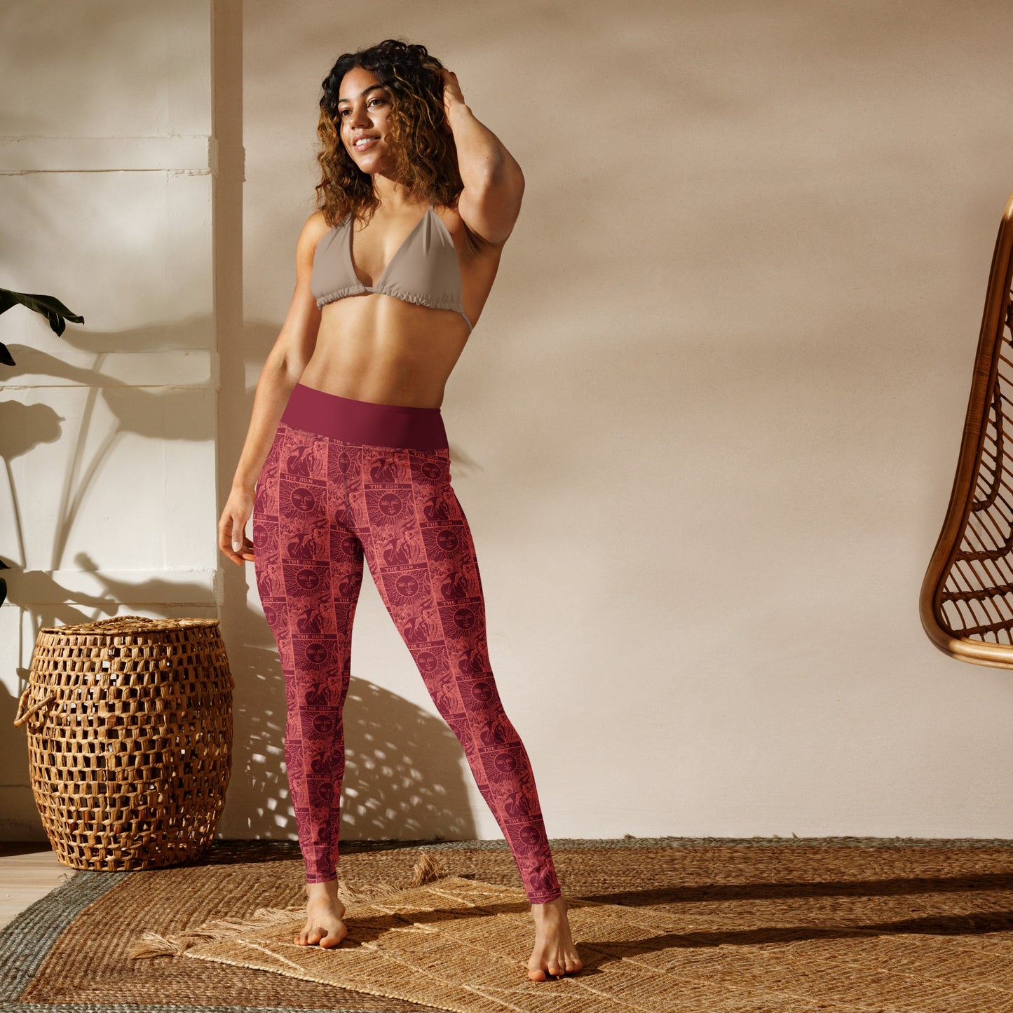The Sun Tarot Card Yoga Leggings