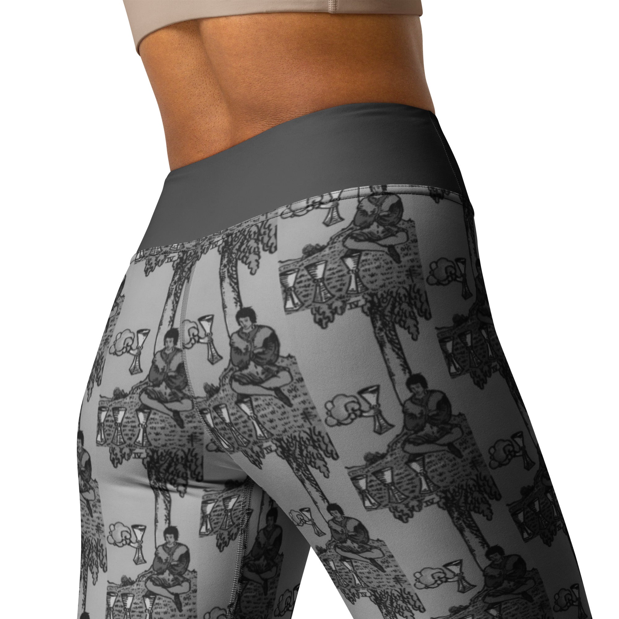 Four of Cups Tarot Card Yoga Leggings
