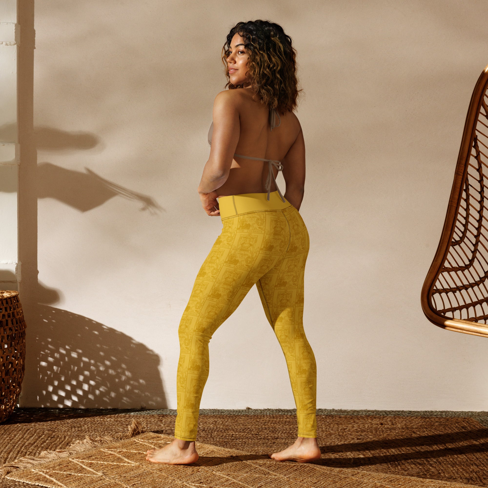 The Chariot Tarot Card Yoga Leggings