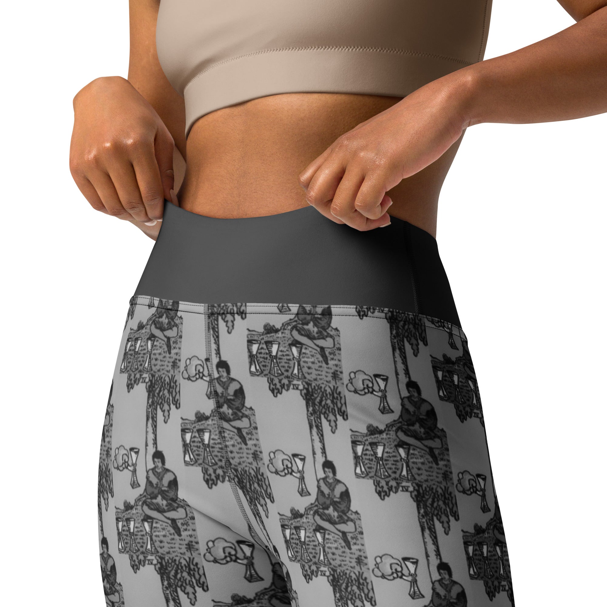 Four of Cups Tarot Card Yoga Leggings