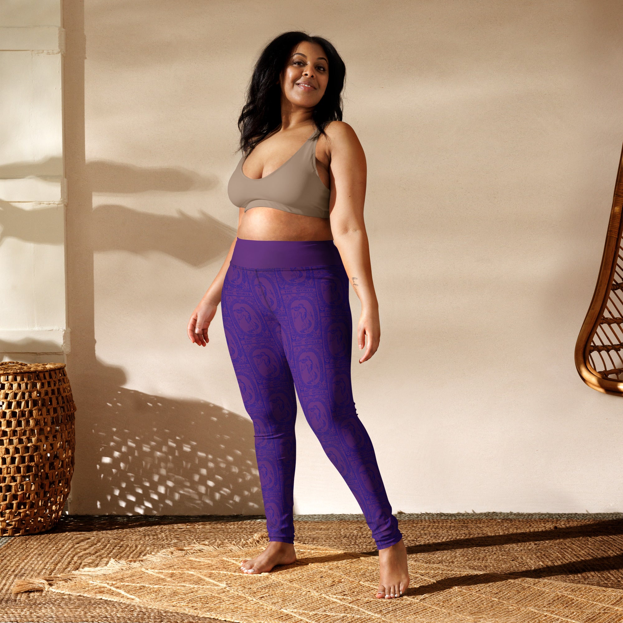 The World Tarot Card Yoga Leggings