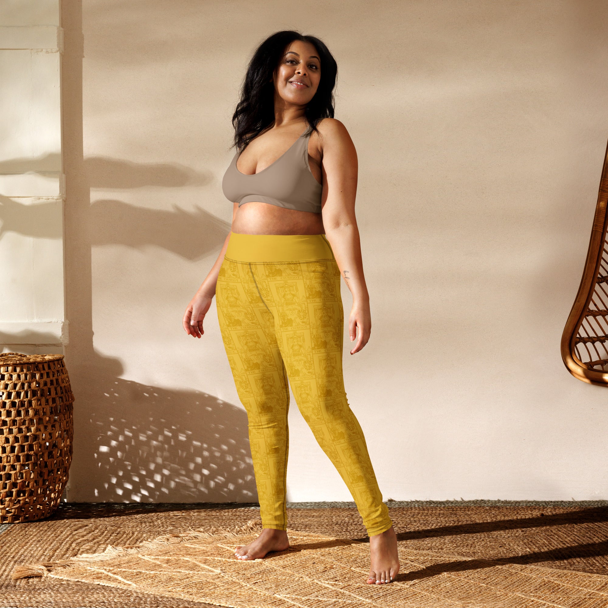 The Chariot Tarot Card Yoga Leggings
